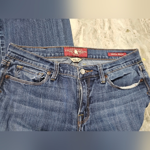 “Lucky Brand Sofia Boot Jeans Women’s Size 10 / 30 Medium Wash Bootcut Stretch D - Picture 2 of 11